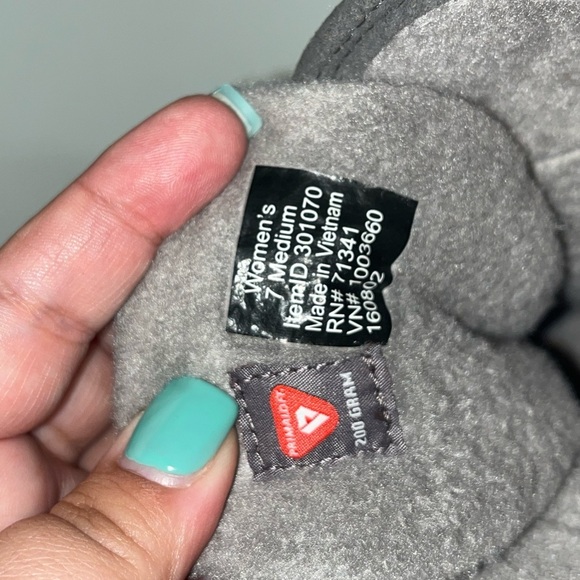 L.L. Bean Insulated Eco Primaloft Snow Boots, NWT - Picture 6 of 9